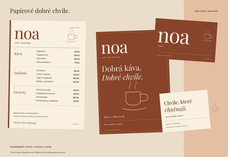 Autorská fiktivní grafická sada NOA CAFÉ: nápojový lístek · vizitka · leták. Teplý kavárenský editorial. Výrazná sazba a čitelný modelový lístek.